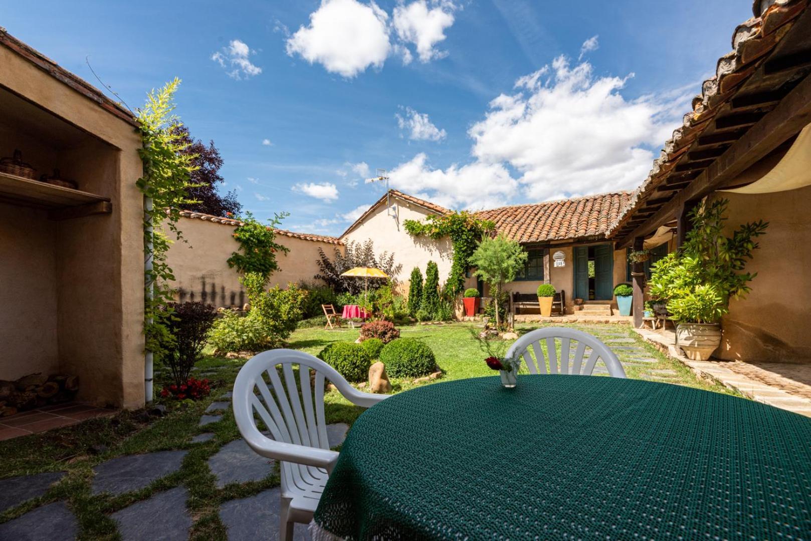 Descubre La Cepedana: Casa Rural Con Encanto En Cogorderos, A Solo 10 Km De Astorga Luaran gambar